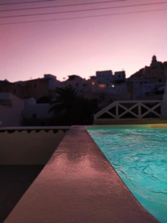 Linos Suites Emporio  Exterior photo